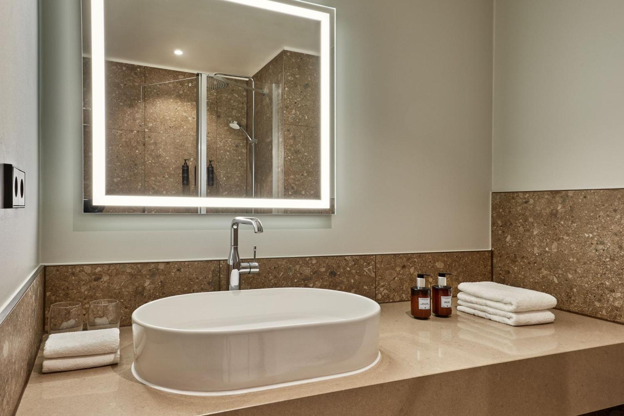 Hotel By Marriott Monaco di Baviera